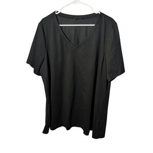 Bloomchic black vneck tshirt size 22-24 comfort plus size